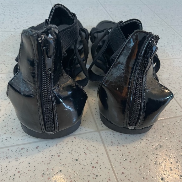 Black Sandals - Picture 6 of 7